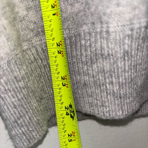 Refectory Gray Crewneck Lambswool Sweater Size Small - Picture 9 of 11